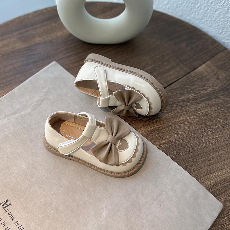 2024 Новые универсальные мягкие кружевные туфли в стиле Лолиты для девочек, кожаные туфли на платформе с Т-образным ремешком, милые детские повседневные мокасины с круглым носком