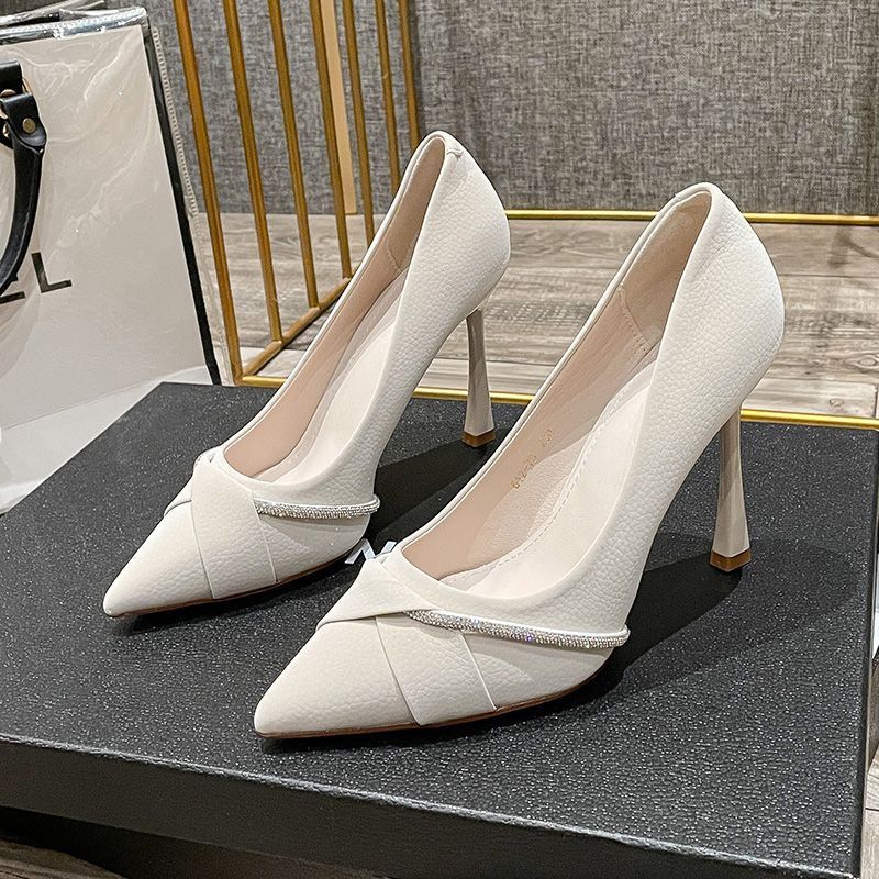 Fine heel shoes single shoes women's 2026 spring new French pointed head shallow mouth versatile Mary Jane high heel bag head sandals