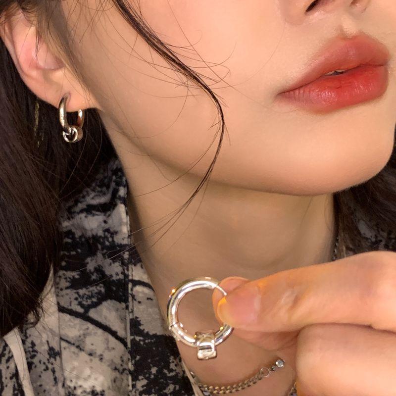 Niche Design Classy Cold Wind Ear Ring