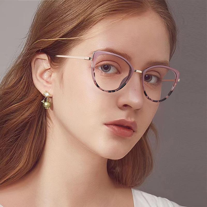 Fashion Cat Eye Frame Eyeglasses Photochromic Blue Light Blocking Glasses Women Men Fashion Metal Optical Spectacles Eyewear