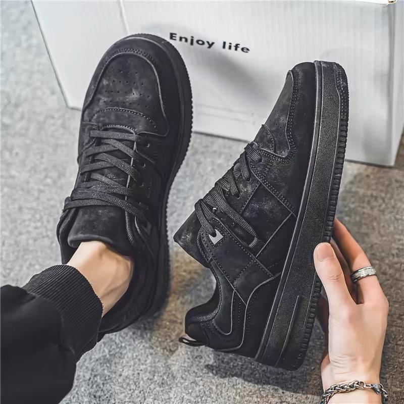 Spring and Summer Men's Shoes New Breathable Shoes Male Students Korean Version Trend Versatile Men's Casual Sports Board Shoes Trendy Shoes