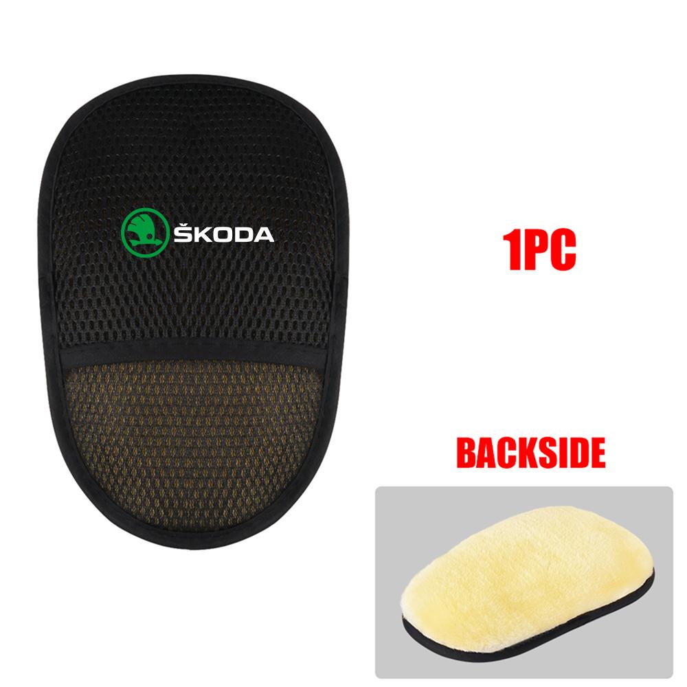 AAAAB1 1/2pc Wool Soft Car Washing Gloves Cleaning Brush Car Wash Tools For Skoda Rapid Scala Kodiaq Fabia Kamiq Karoq Octavia A5 S VII