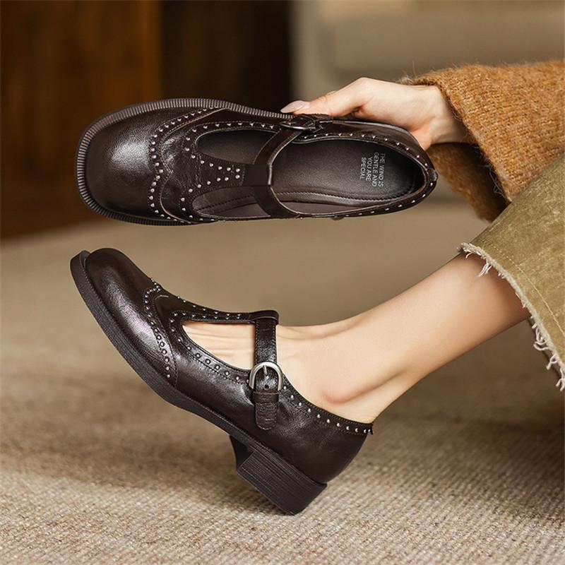 Модная новая весенне-летняя обувь Мэри Джейн, туфли из натуральной кожи для женщин, модные туфли-лодочки с заклепками и ремешком с пряжкой, с круглым носком и массивными каблуками