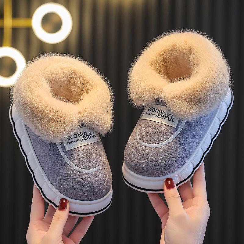 Pantuflas бархатная детская хлопковая обувь зимние новые теплые зимние сапоги для девочек мультяшные хлопковые тапочки для мальчиков нескользящая домашняя обувь детская обувь