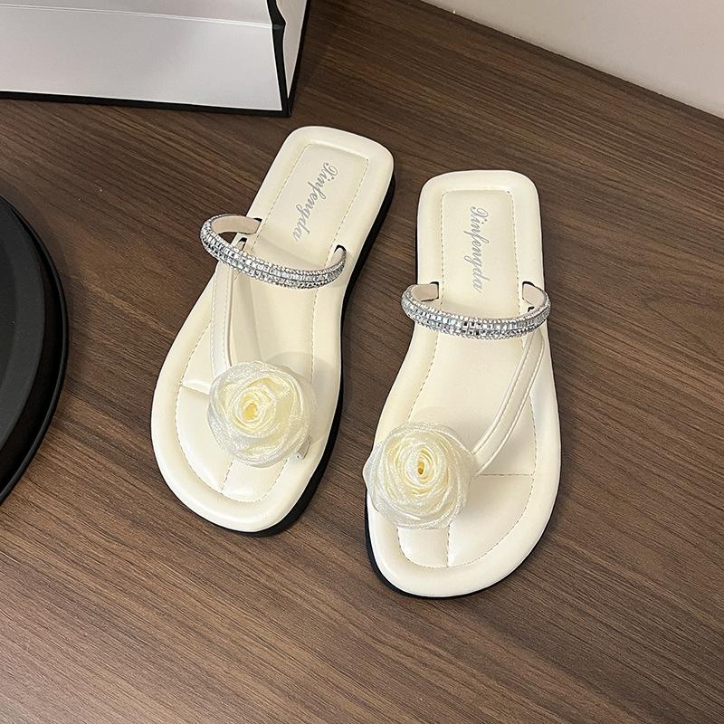Flat-bottomed Cool Slippers for Women's Summer Wear, New Rhinestone Soft Bottom Non-slip Toe Beach One-word Drag