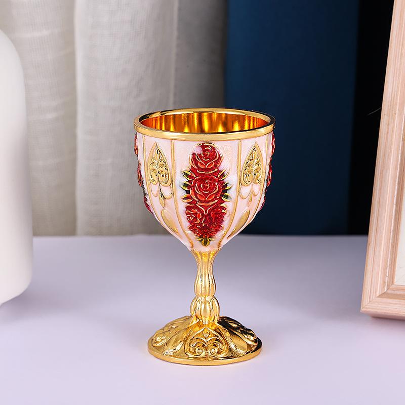 Metal Wine Glasses Retro Dinnerware Goblet Vintage European Style Spirit Vodka Champagne Glasses for Bar Home Decor
