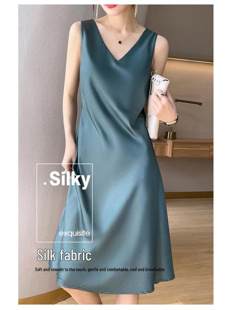 Черное атласное платье-комбинация А-силуэта без рукавов – Женское летнее платье длиной выше колена