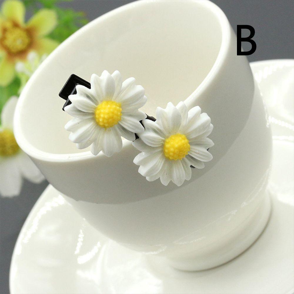 Mini Sweet Flower Daisy Women White Barrettes Flower Clip Hairpins Hair Clips