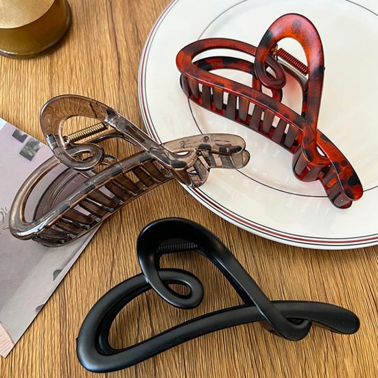 Women Hair Claw Heart Shape Grip Clip Anti-slip Teeth Back Head Hair Clip Transparent Leopard Pattern Large Shark Hair Claw Hair Accessories