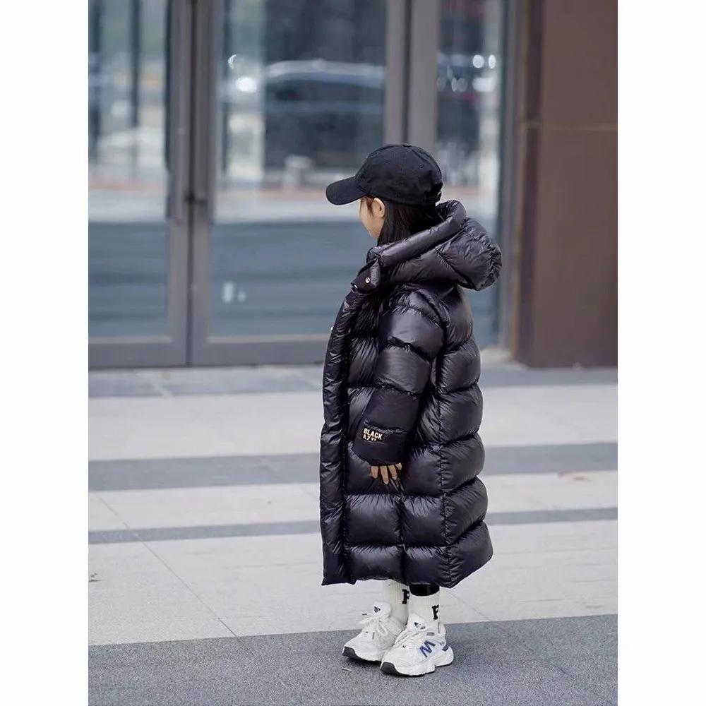 Детская длинная черная золотая утолщенная хлопковая куртка-пуховик зимняя хлопковая куртка длиной до колена для мальчиков и девочек