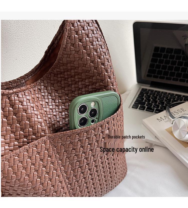 2025 Retro Solid Color Large Capacity Soft Leather Shoulder Bag