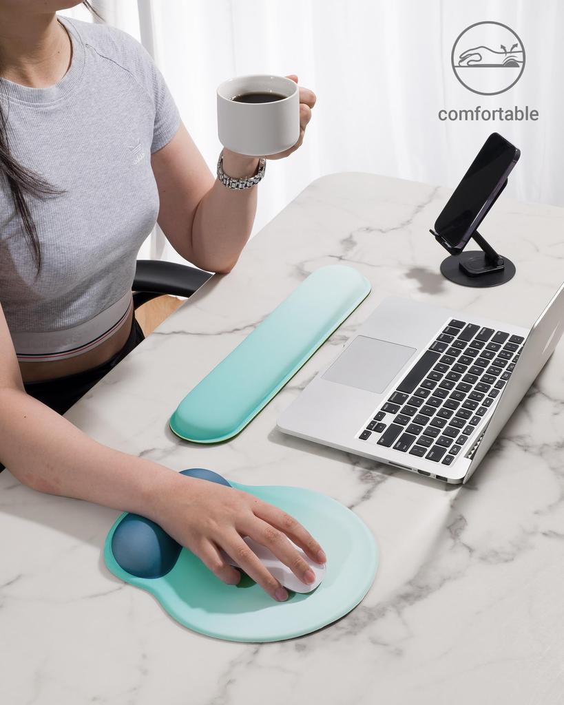 Laborio Mouse Pad with Integrated Wrist Ergonomic Wrist Support Rest, (Gradient White/Blue Set)