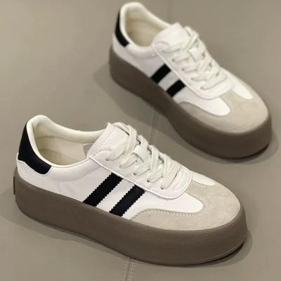 Спортивная обувь толстая подошва повседневная обувь для скейтборда женская 2025 новая коровья кожа все мягкая подошва внутри увеличение де тренировочная обувь