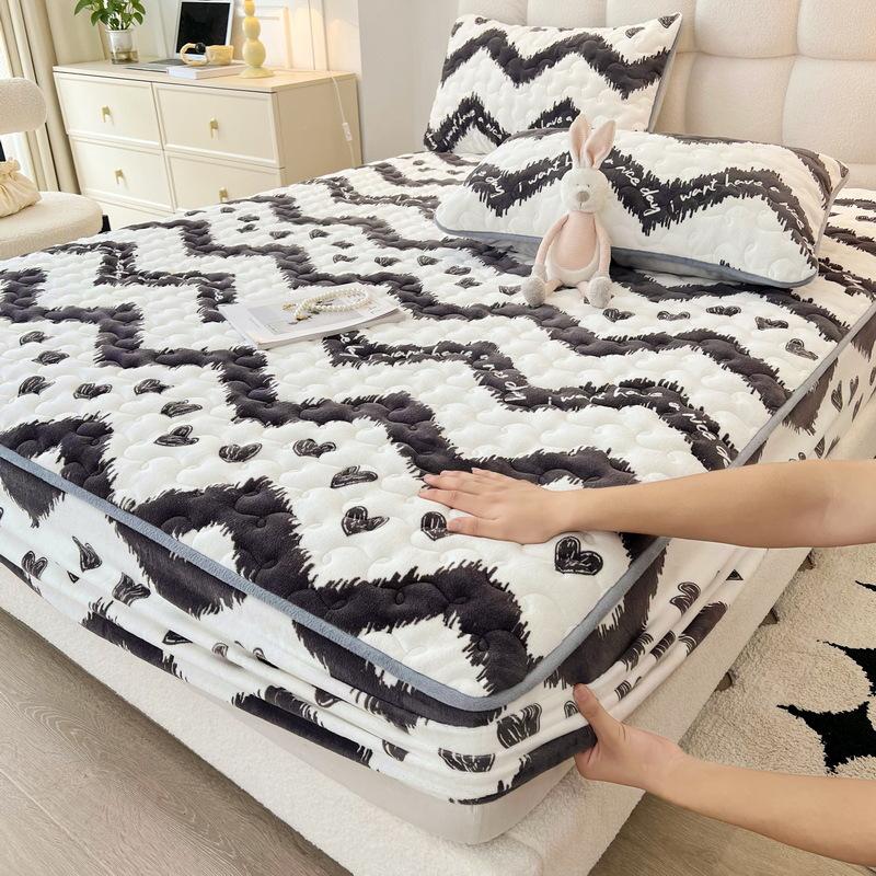 New Soybean Antibacterial Class a Milk Fiber Fitted Sheet Quilted Bedspread Non-Slip Household Dustproof Protective Cover Thickened Mattress
