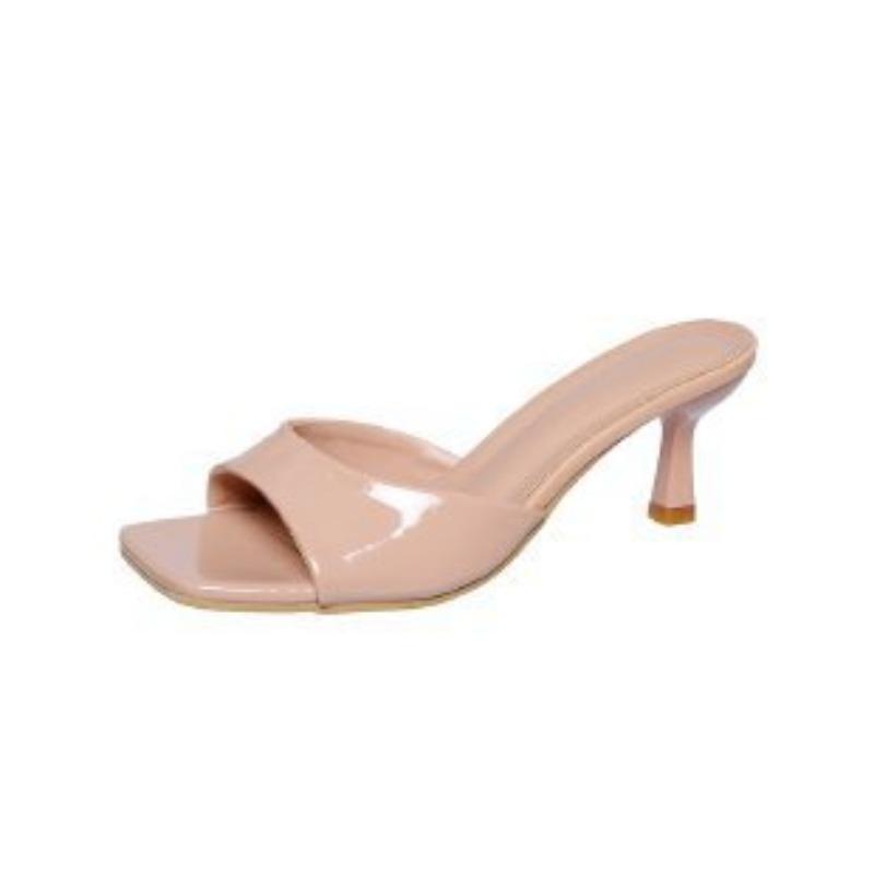 Лакированные крутые шлепанцы на высоком каблуке женские летние новые на квадратном каблуке на тонком каблуке больших размеров женские шлепанцы