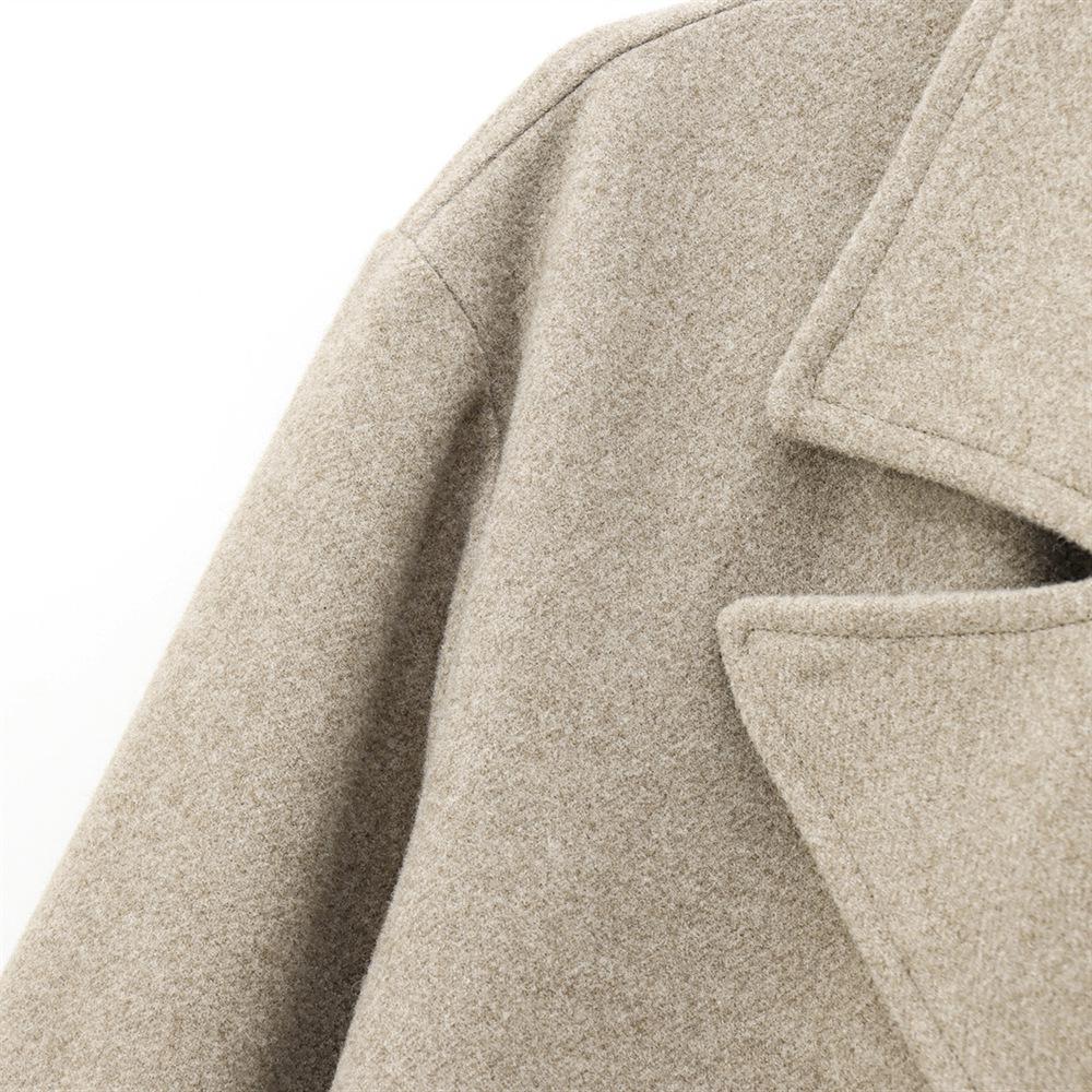 Женское двубортное короткое пальто из смесовой шерсти - Коллекция Осень/Зима 2024