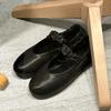 Кожаная корейская версия туфли Мэри Джейн с круглым носком, мелким вырезом, плиссированным ремешком с надписью, женские балетки на весну-лето 2025 года