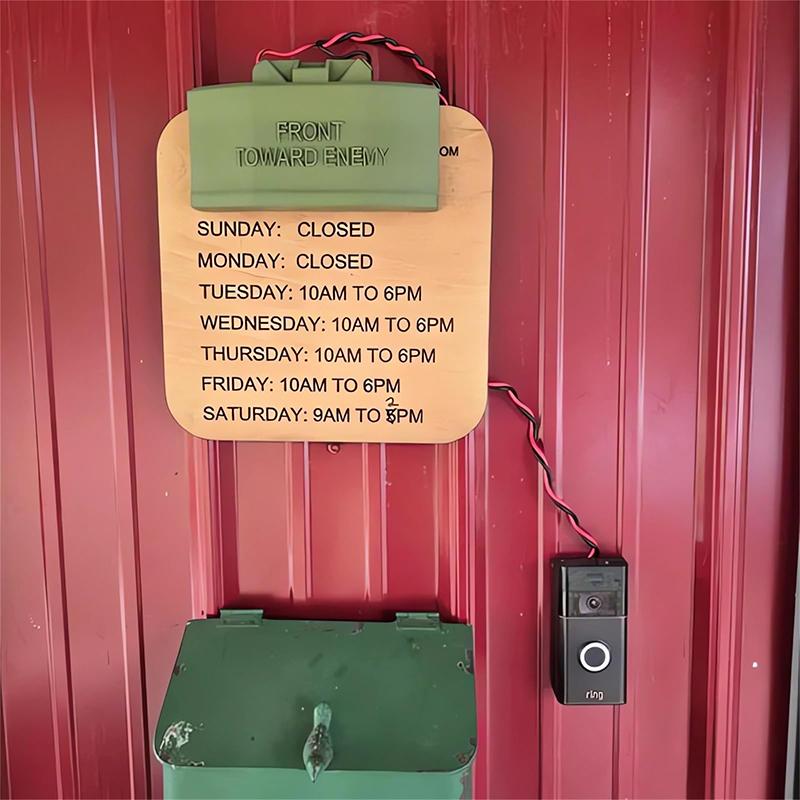 Подарок Claymore - Идеально подходит для розыгрышей и безопасности вечеринки Советы по уборке Дверной Знак Настенный Язык Жестов Розыгрыш Декоративная Табличка