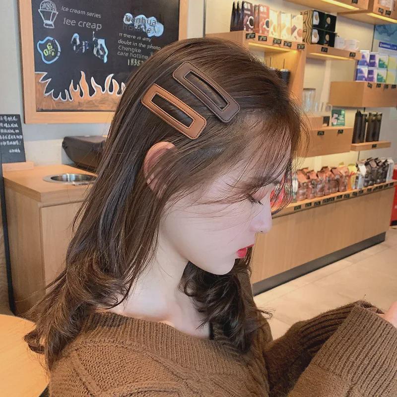 Retro Leather Square Hairpin: Versatile Side Clip for Women
