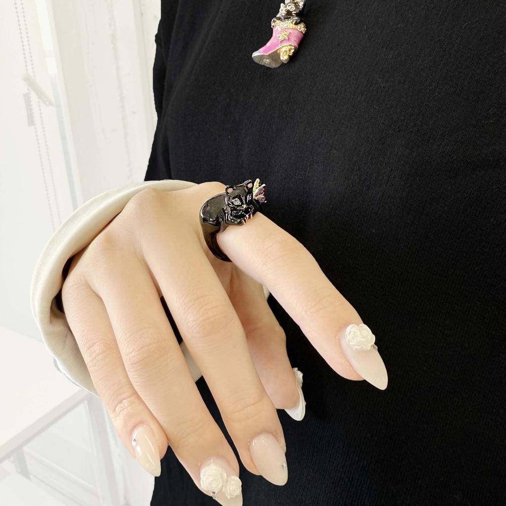 Кольцо с мотивом черной кошки SAMR0780LLXD [Anna Sui]
