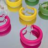 Серьги-кольца Минималистский геометрический дизайн C-образные летние разноцветные серьги цвета макарон