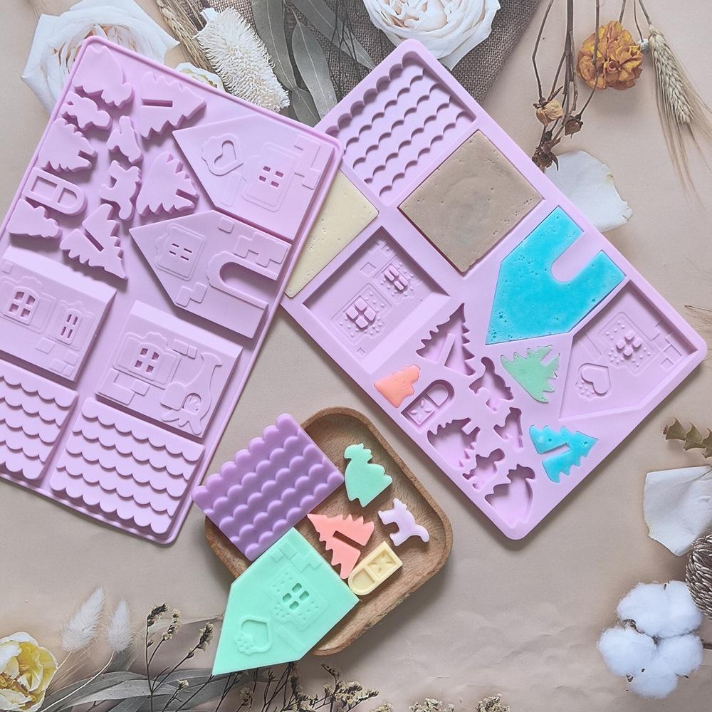 3D Christmas Gingerbread House Silicone Mold Chocolate Candy Cake Baking Mold DIY Christmas House Tree Fondant Decoration Tool