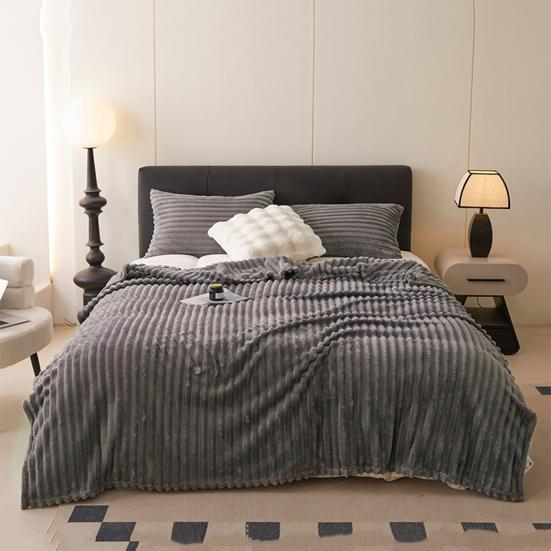 Фланелевое одеяло утолщенное искусственное кроликовое плюшевое пузырчатое покрытие сплошной цвет офисная домашняя кровать