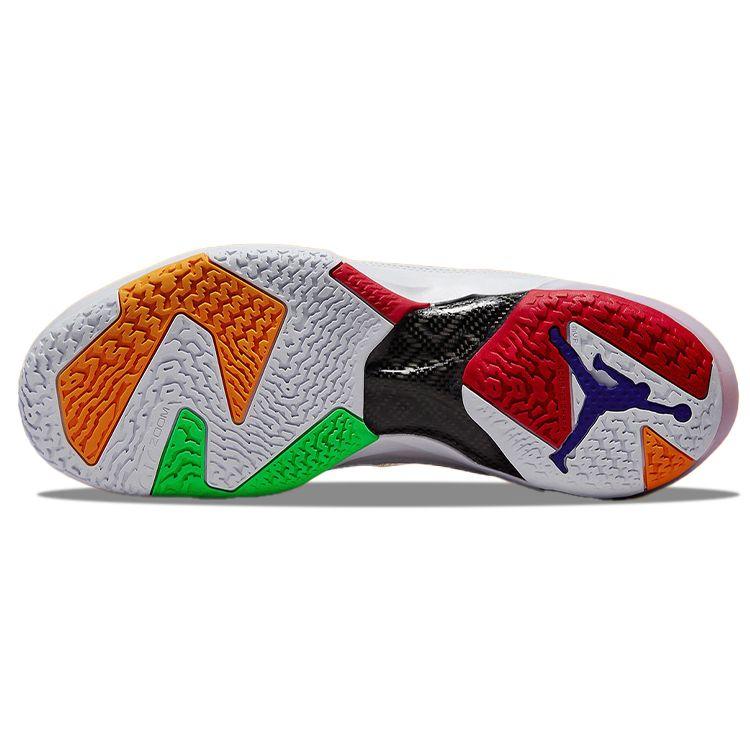 Мужские кроссовки Air Jordan 37 Hare белые светло-серебристые черные DD6958-160