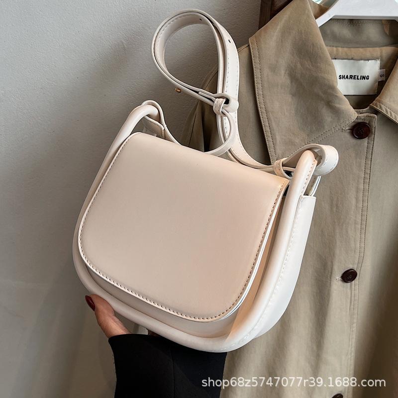 2025 new fashion retro small square bag women's bag high-end niche design messenger bag commuter shoulder Ma'an bag