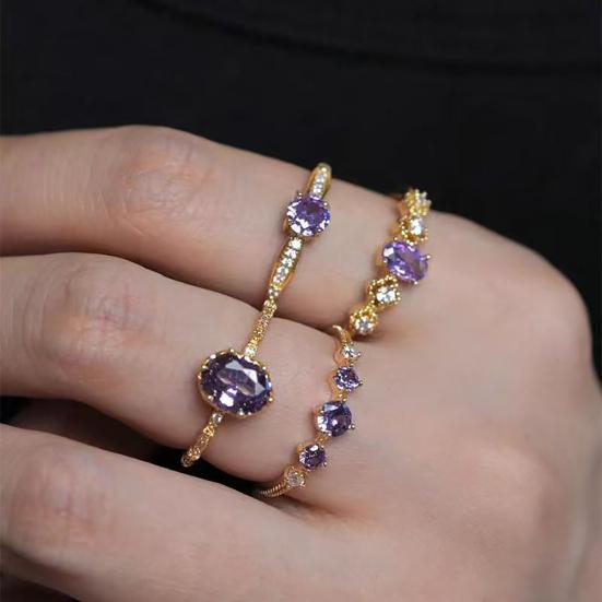 4Pcs/Set Women Finger Ring Set Stacking Style Layered Rings with Cubic Zirconia Inlaid