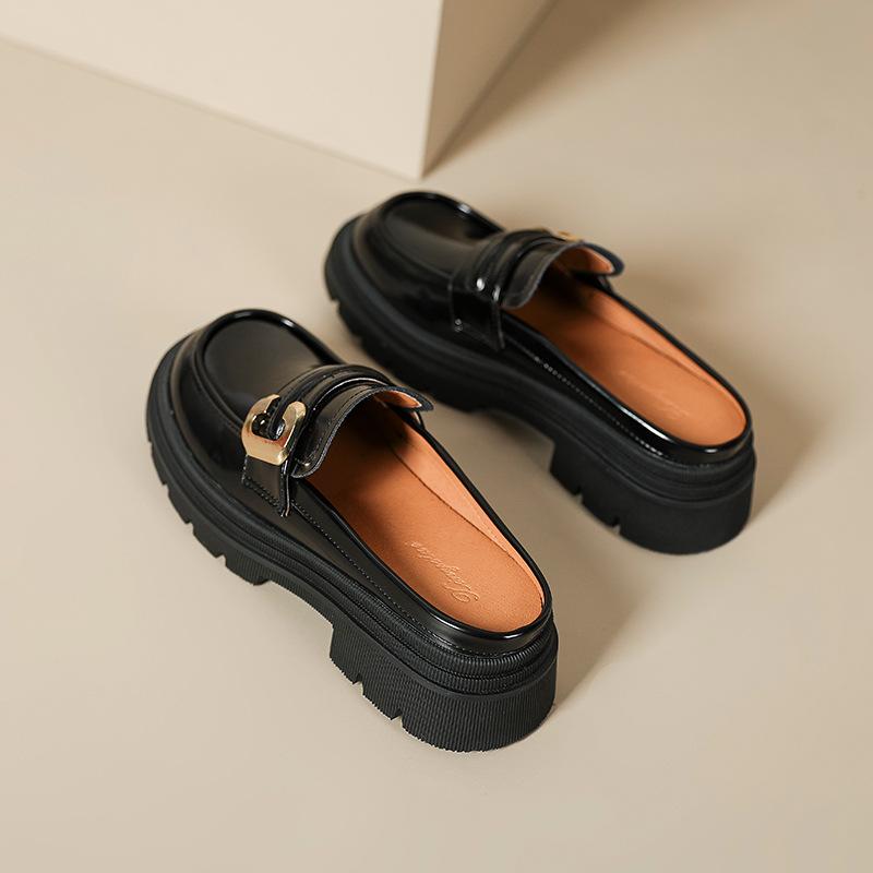2025 spring hot models on the new baotou half slippers thick soles wear cool slippers British style small leather shoes women