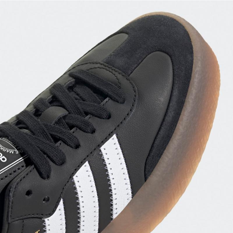 Adidas Тройной женский Ji1350 Cblack Ftwht Goldmt