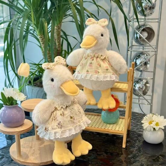 Милая плюшевая игрушка-утка в цветочном платье, мягкая набивная игрушка, очаровательный плюшевый компаньон, декор