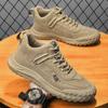 Мужские осенние и зимние спортивные ботинки телесного цвета. Удобная легкая рабочая обувь. Дышащие модные трендовые спортивные ботинки. Бионические ботинки.