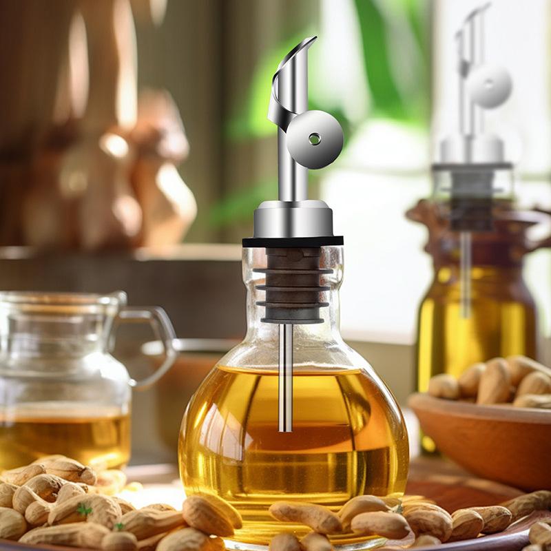 Simple to Use Stainless Steel Oil Dispenser with Funnel Ideal for Efficient Kitchen Operations