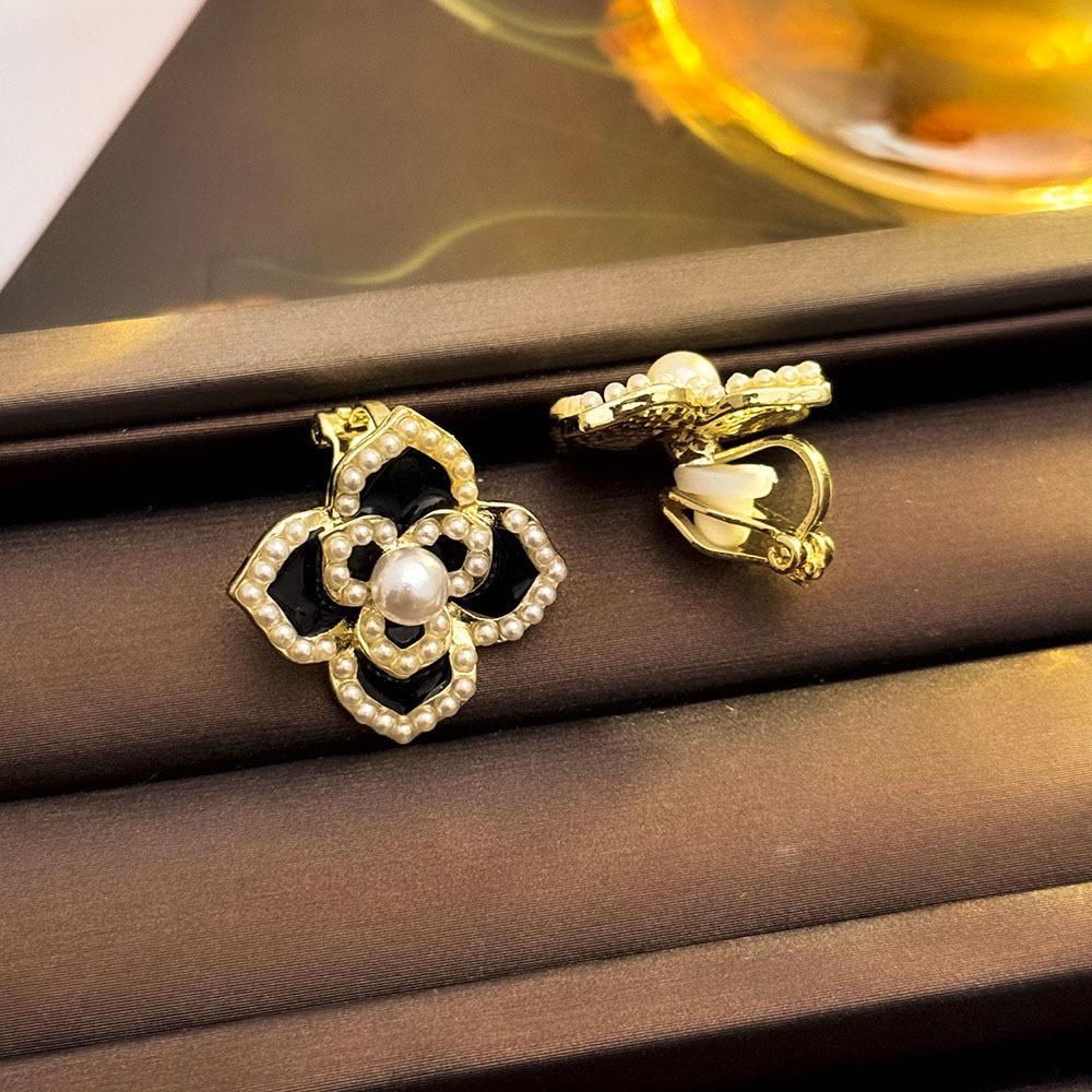 Корейские серьги Xiaoxiang Love Heart: Высококачественный летний сладкий дизайн с акцентами в виде капель масла