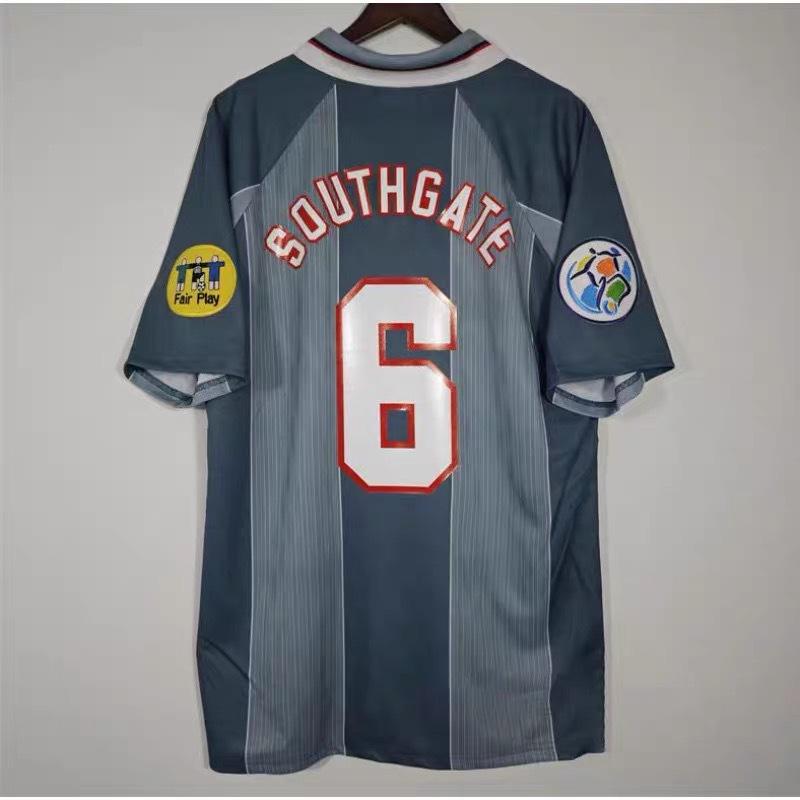 Retro jerseys: Santos, Neymardini, England, Beckham, Gerard Lampard, AC Kaká jersey