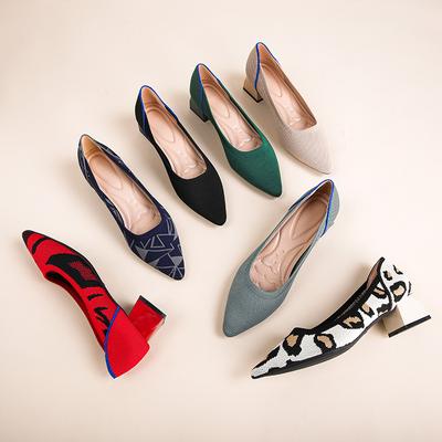 Принцесса тех же высоких каблуков 2025 весна новый леопардовый принт вязаный толстый каблук тканая обувь сочетание цветов средний каблук острый носок лодочки женские