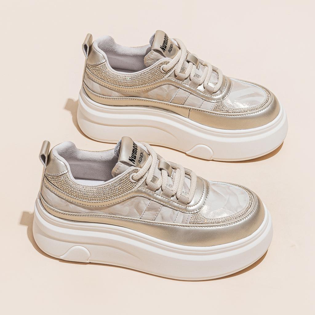 Board shoes 2026 season new thick soled height increasing casual sports single shoes versatile internet famous Korean version