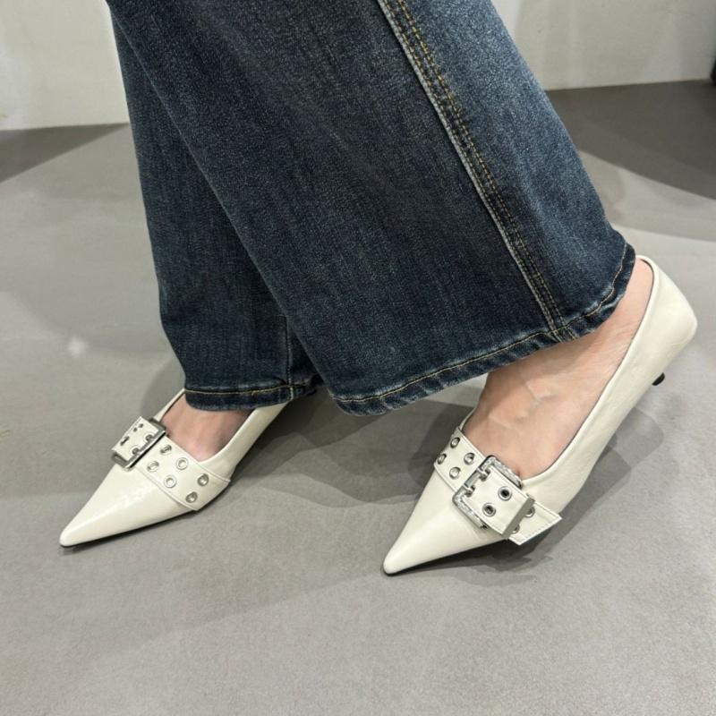 Roman Retro Women Pumps Shoes 2025 Spring And Autumn Pointed Toe Shallow Mouth Sandals Morden Trendy Low Heels Shoes