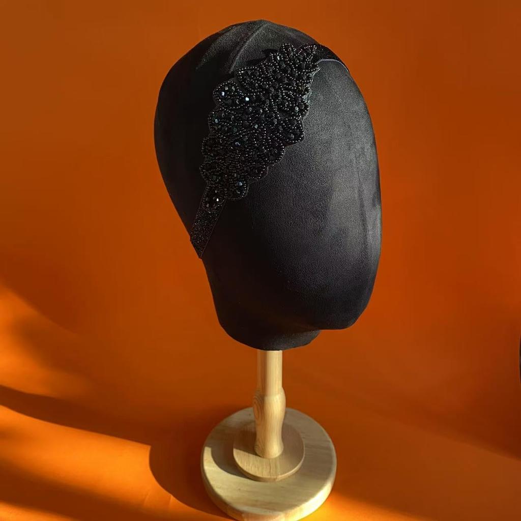 Vintage 1920s Flapper Headpiece Roaring 20s Headband for Women Hair Accessory (Black Beads, one size)