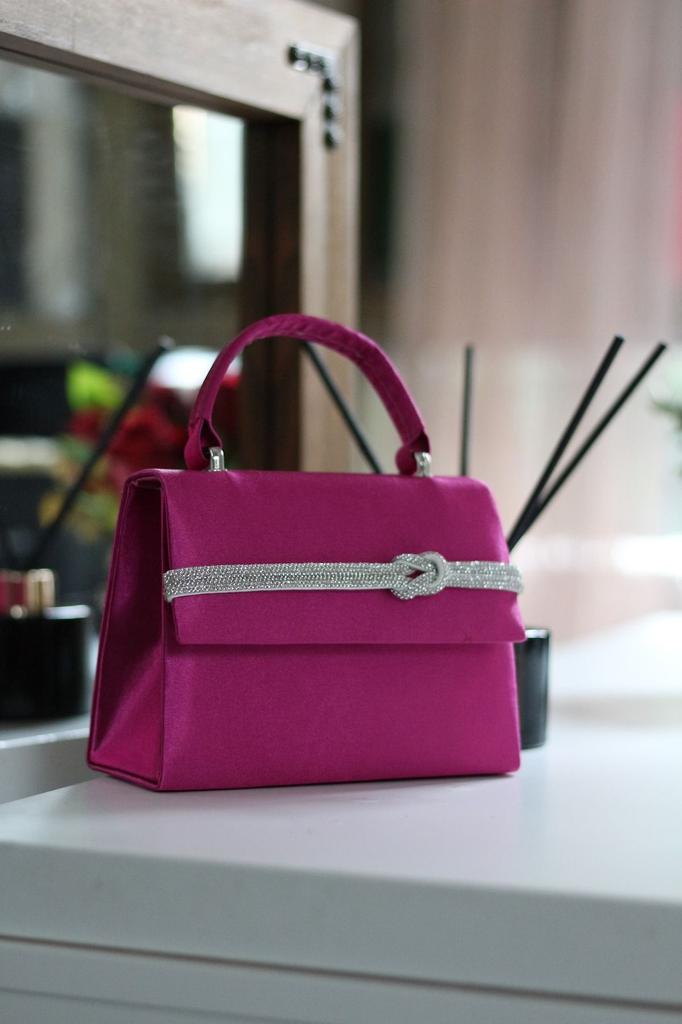 Women's Stylish and Useful Evening Dress Bag Women's Satin Beige Stone Stripe Detailed Evening Dress Shoulder Bag