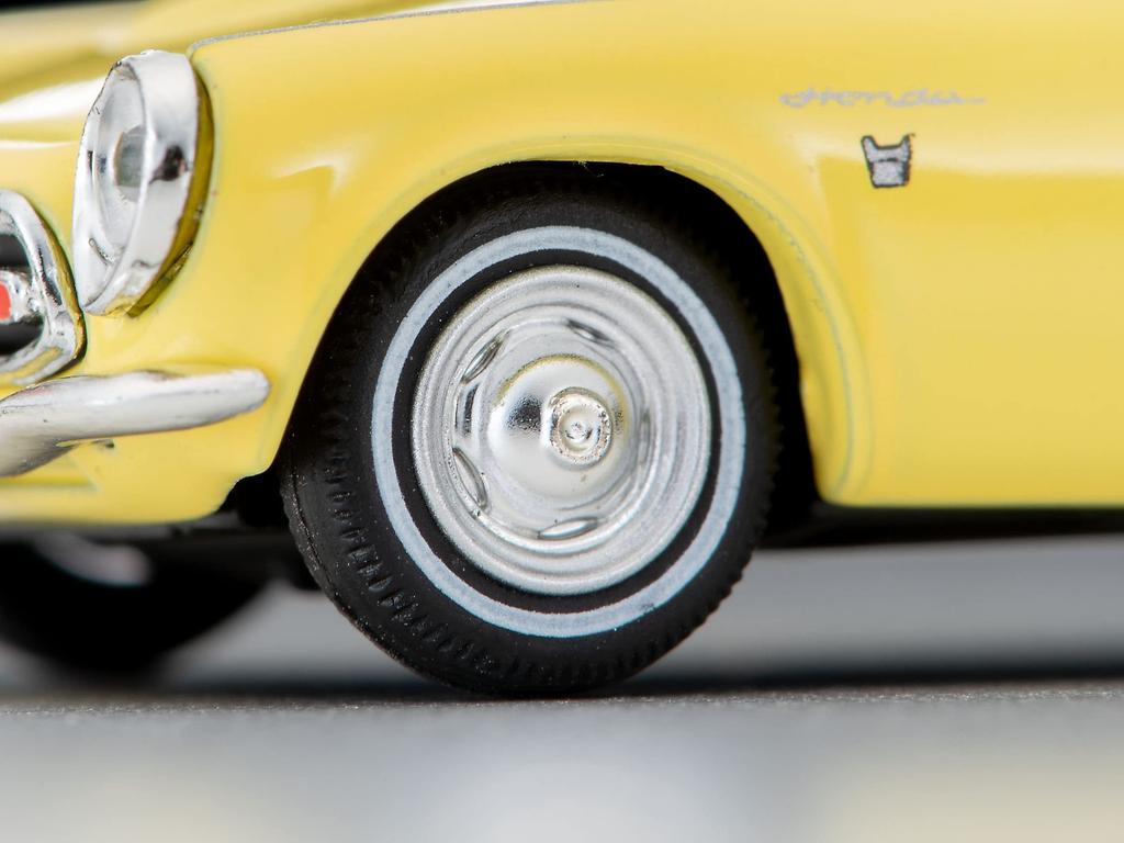 Tomytec Tomica Limited Vintage Scale Honda S800 Closed Top Yellow Finished Model 320173 1/64 LV-200b