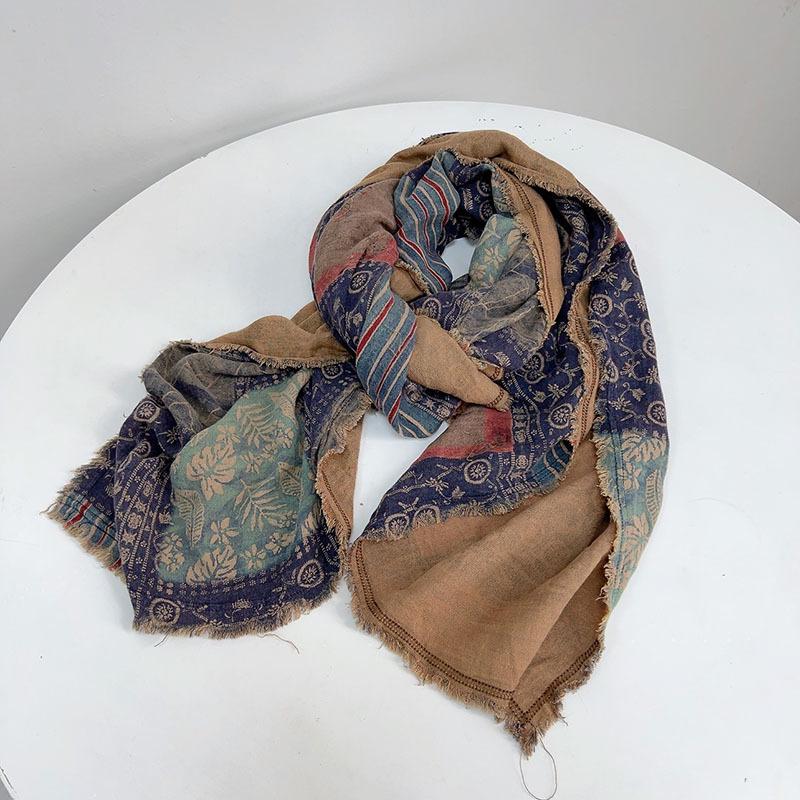 Шелковый треугольный шарф в стиле ретро - тонкий летний женский аксессуар для шеи