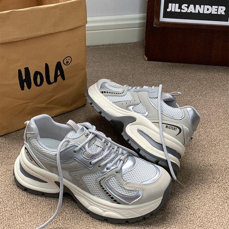 Сетчатые дышащие туфли для папы на толстой подошве для женщин, весна 2025, новые дышащие удобные универсальные повседневные спортивные туфли на шнуровке