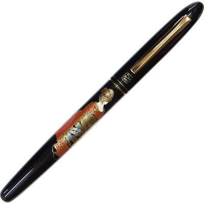 Ручка-кисть Kuretake Letter Pen Ручка-кисть Kuretake Letter Pen Makie Monogatari Hana Maiko Black Axis ER186-111