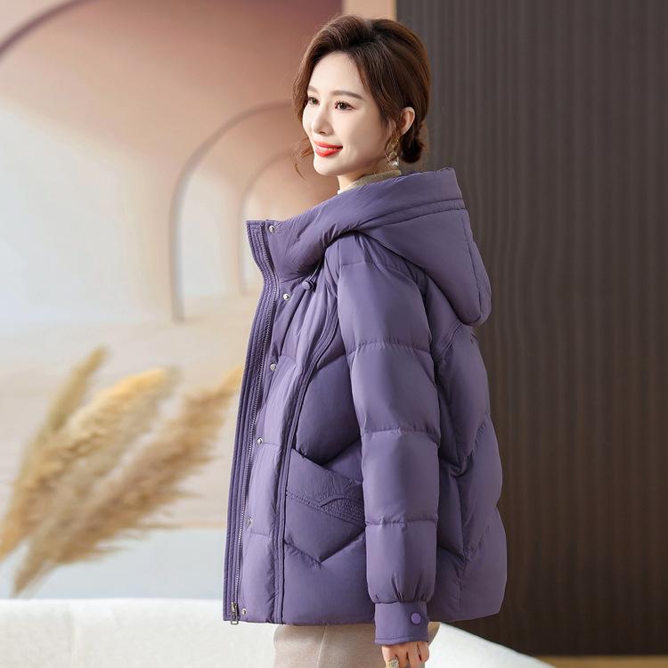 Пуховик для мамы среднего возраста Зимняя одежда Новая модная Молодящая Маленький топ Куртка для женщин среднего и пожилого возраста на осень и зиму