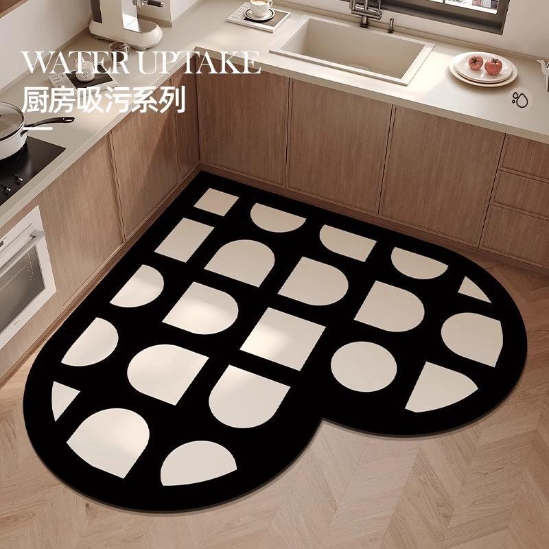 1PC French Light Luxury Heart-Shaped Kitchen Floor Mat With Diatomaceous Mud For Easy Care Waterproof Non-Slip Carpet