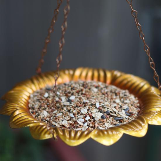 Подвесной поднос для кормушки для диких птиц, металлический поднос для кормления семян в форме цветка, украшение для сада на открытом воздухе