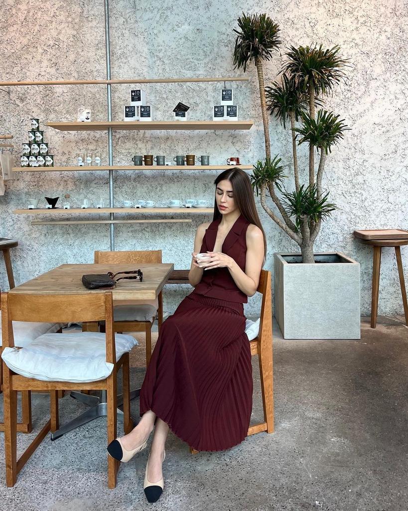 Женский летний костюм, жилет с воротником, топ, плиссированная юбка средней длины, комплект